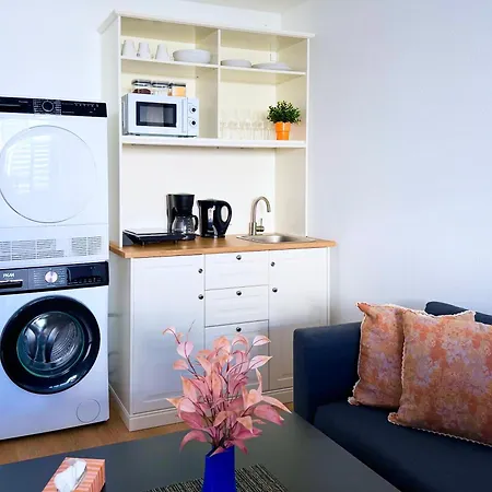 Zentrum Zwischen Koeln & Duesseldorf, Waschmaschine & Trockner Apartment Langenfeld (North Rhine-Westphalia)